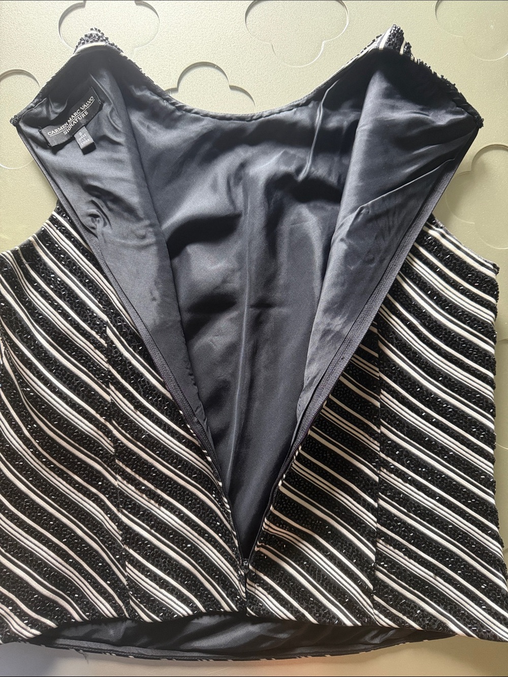 CARMEN MARC VALVO SIGNATURE Striped Beaded Silk Top Blouse Womens Size 8 - Picture 8 of 13